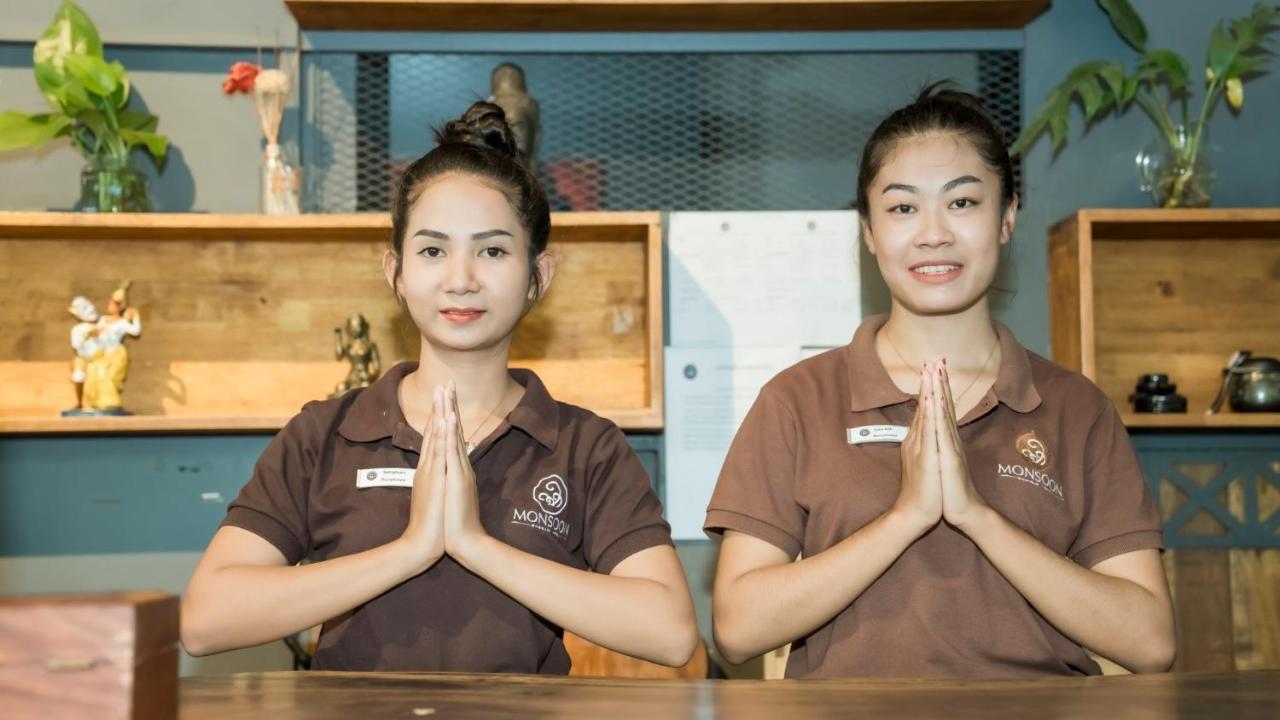 Monsoon Bassac Hotel Phnom Penh Exterior foto