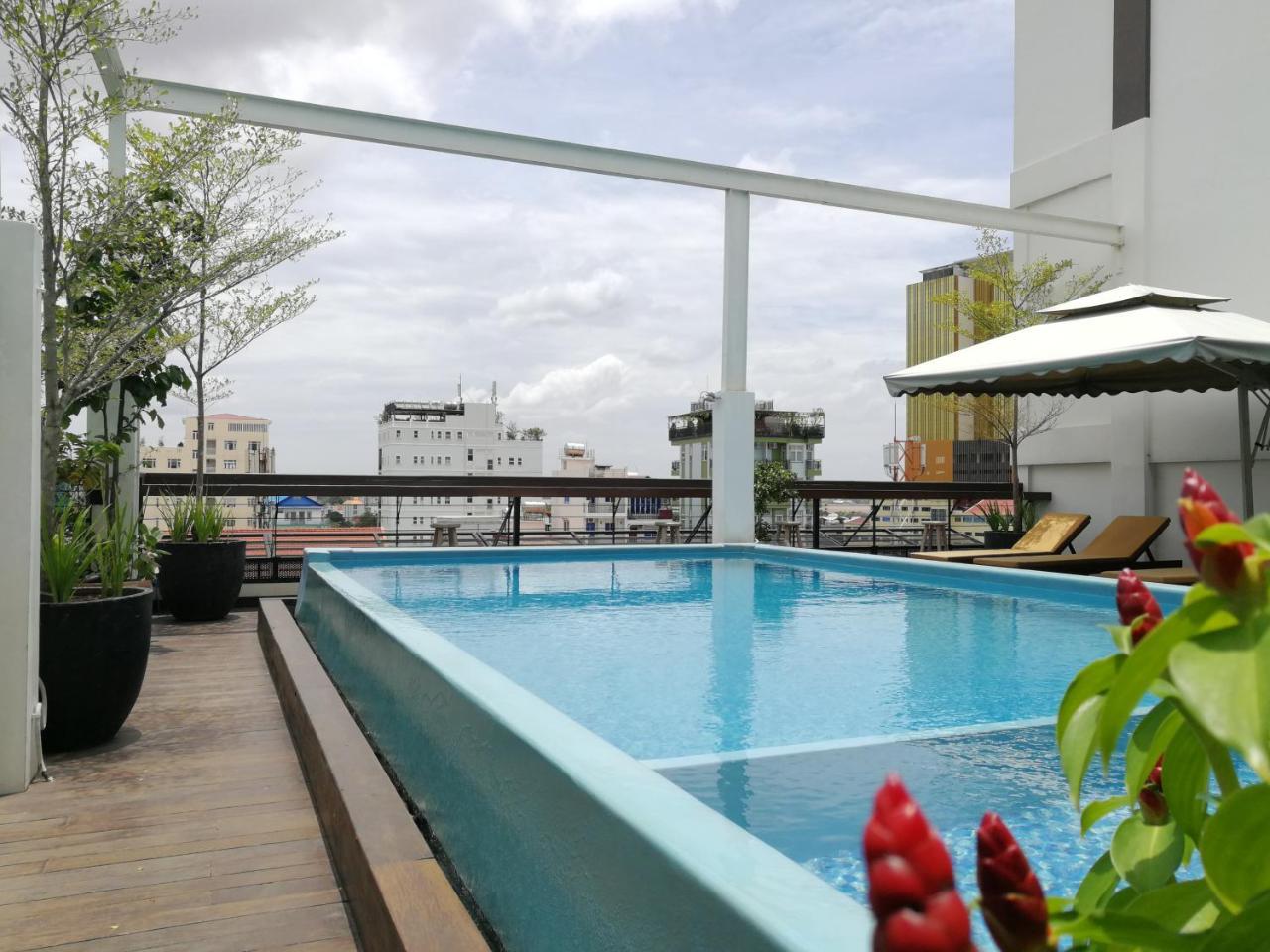 Monsoon Bassac Hotel Phnom Penh Exterior foto